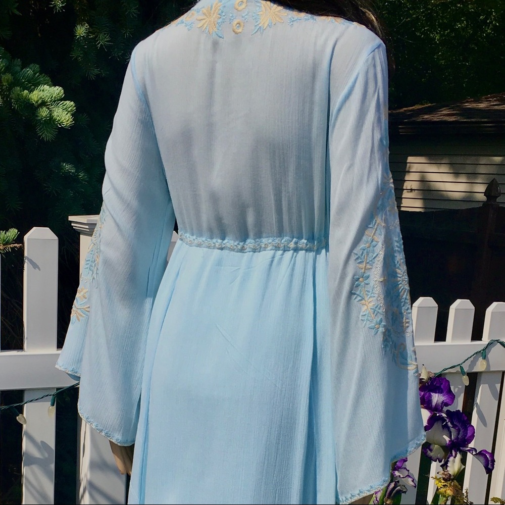 BOHO LIGHT BLUE PALE YELLOW FLOWERS HI-LO MIDI DRESS - Picture 10 of 10
